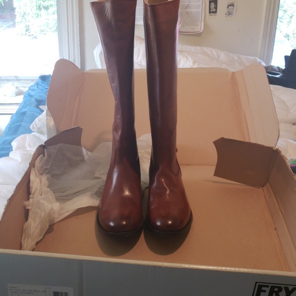 Boots - Picture 3 of 3